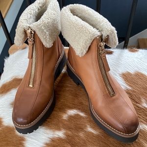 Sam Edelman Winter zip front boots.  Sz 7 1/2